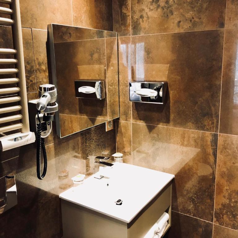 Best Western Empire Elysees - Chambre Double Classique - 7