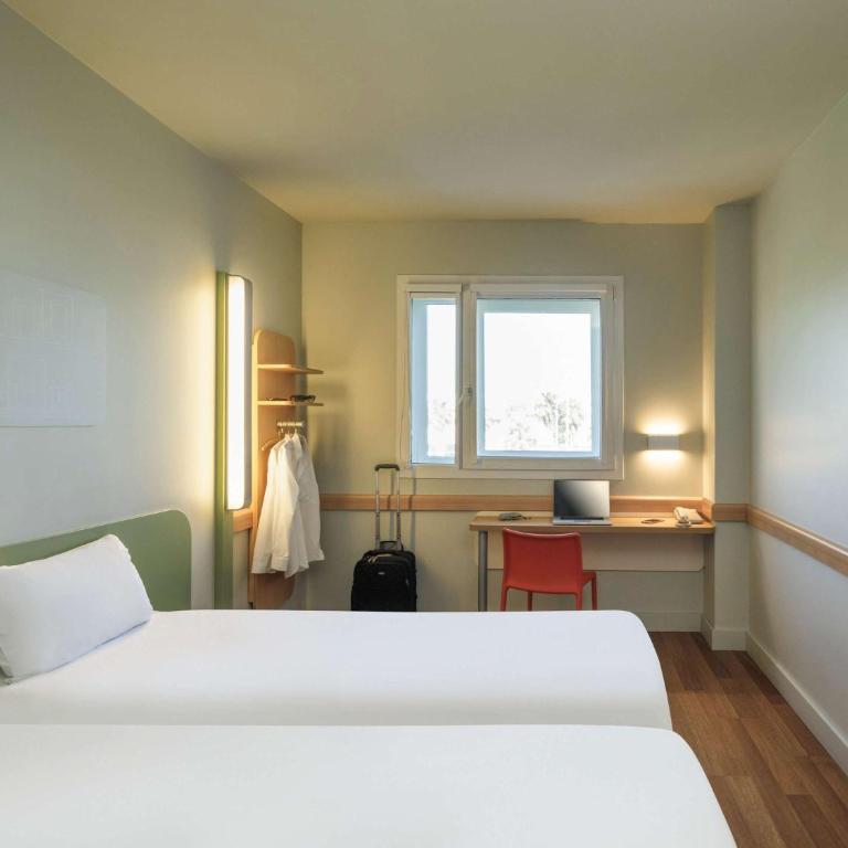 Ibis Budget Málaga Aeropuerto Avenida de Velazquez - Habitación Doble - 2 camas - 4