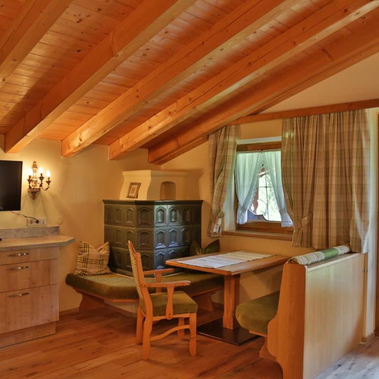 Appartement Frühstückspension Landhaus Karwendel - Apartment mit 1 Schlafzimmer - 8