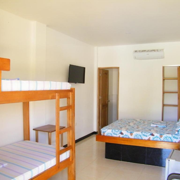 Hotel Villa del Mar Coveñas - Habitación Cuádruple Estándar - 2