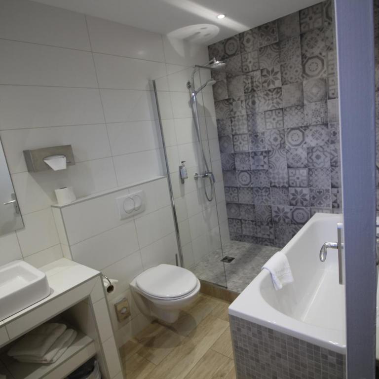 Hôtel l'Aragon à 50m de la cité de Carcassonne - Chambre Triple Confort - 6