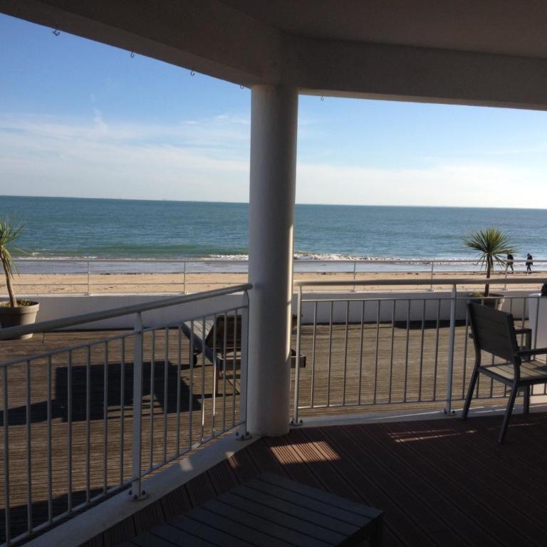 Résidence Belle Plage - Appartement 1 Chambre avec Vue sur la Mer et Terrasse - 4