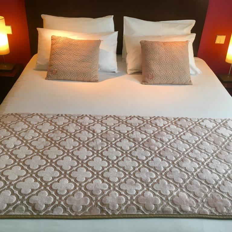 Best Western Adagio Saumur - Chambre Supérieure Lit Queen-Size - 18