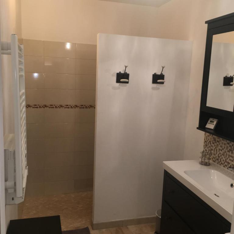 La maison de Salavas - Appartement - Rez-de-Chaussée - 5