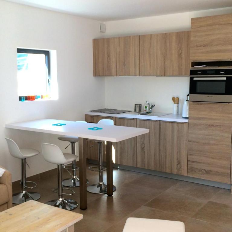 Villa Lucienne Bandol , T2 4 étoiles avec garage, dans les calanques - Maison de Vacances - 8