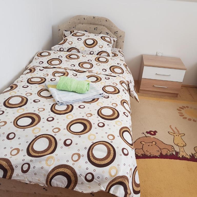 Deluxe Studio & Rooms Zarubica - Twin Room with Garden View - 14