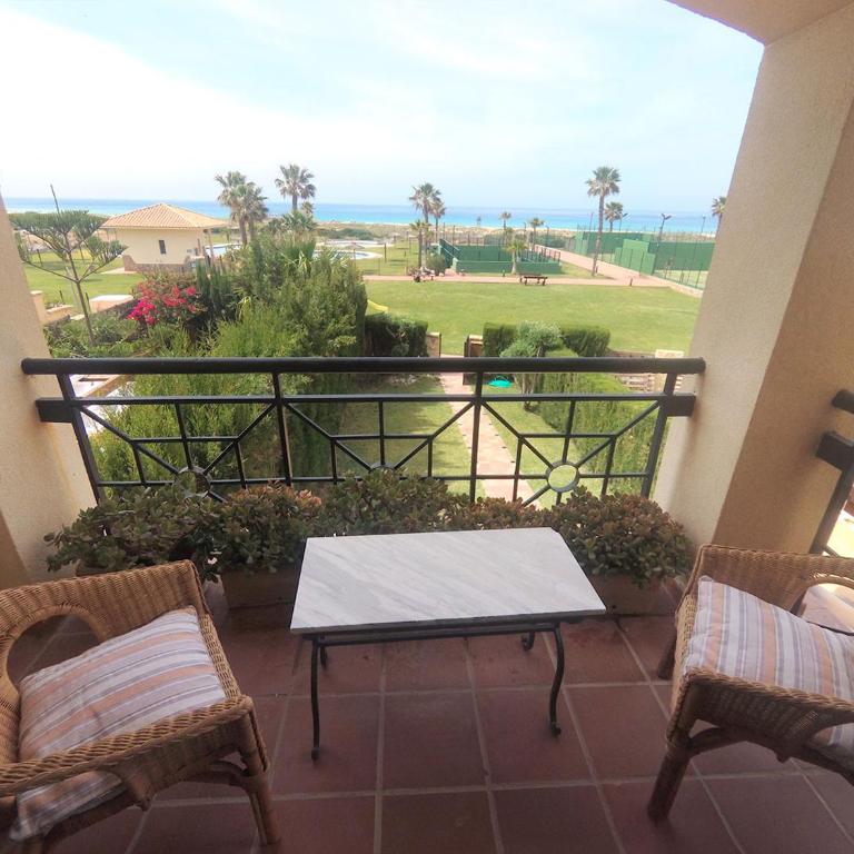 Casa En Primera Linea De Playa - Casa - 1