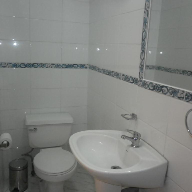 Hostal Odeón - Cipres - 3