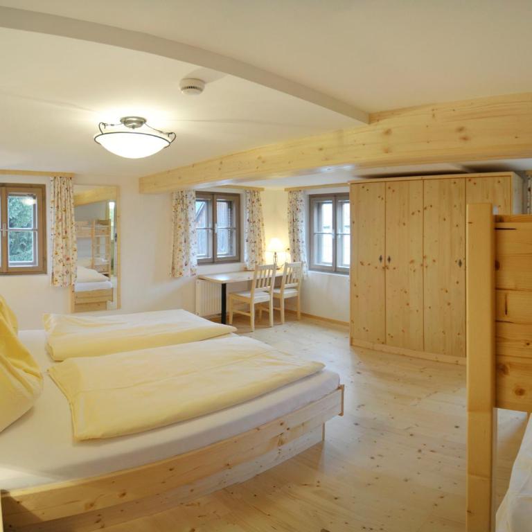 Kolping-Ferienhaus - Vierbettzimmer - 5