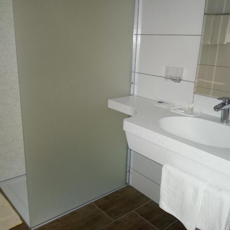 Hotel Restaurant zum Schwan - Dreibettzimmer - 6