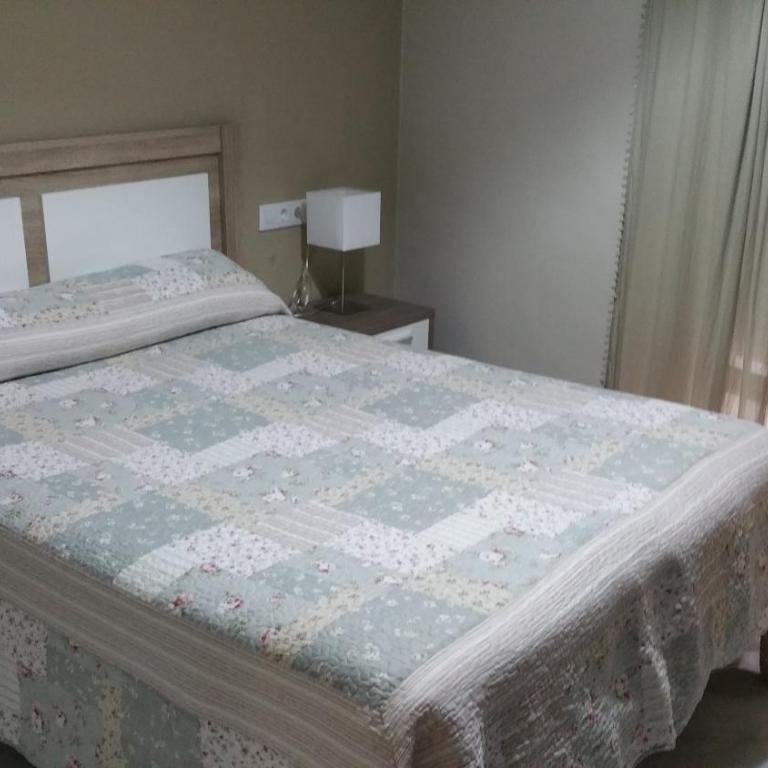 Hostal Tilos - Double or Twin Room - 23