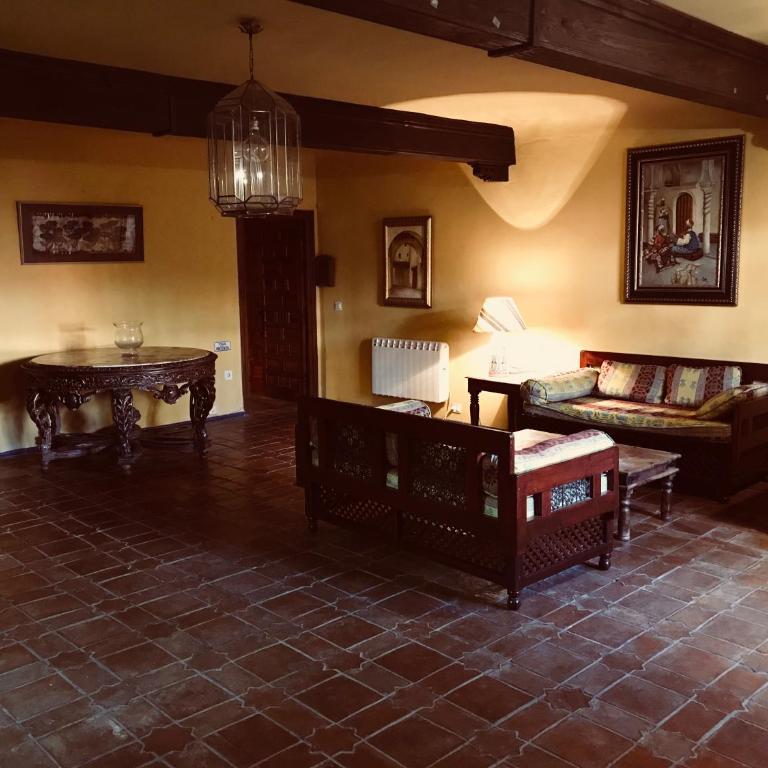 Carmen De La Candelaria - Four-Bedroom House in Homestay - 34