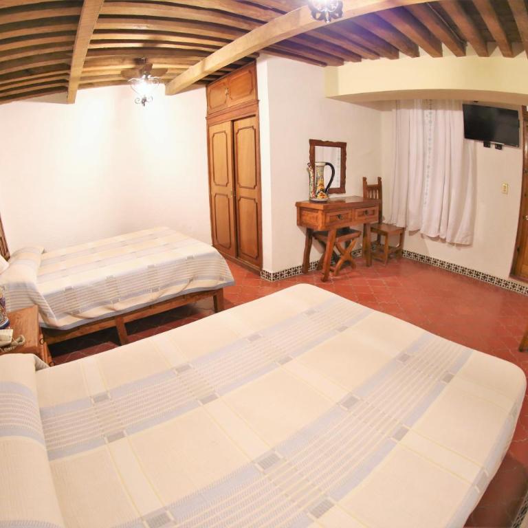 Hotel Mesón del Rosario - Double Room with Two Double Beds - 11