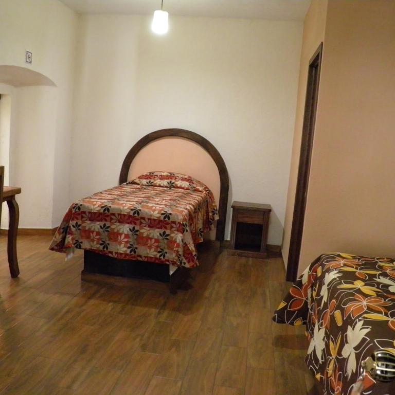Hotel Barroco - Habitación Triple - 2