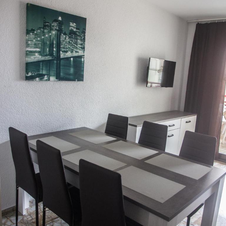 Exinvall - Two-Bedroom Apartment - 6