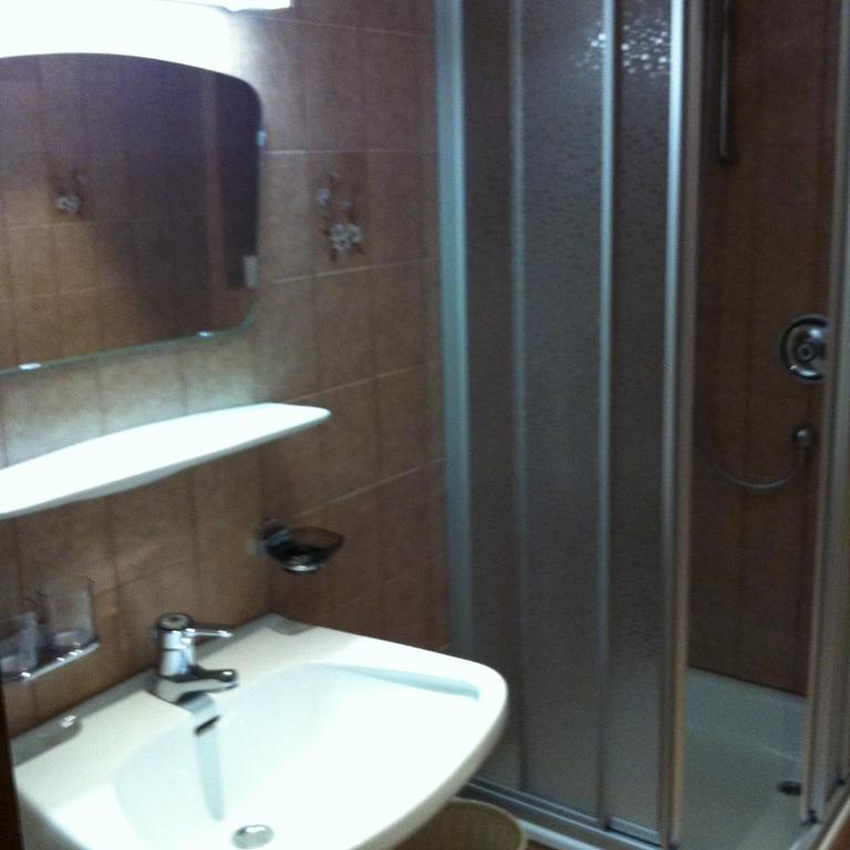 Haus Marcell - Doppelzimmer mit Balkon - 2