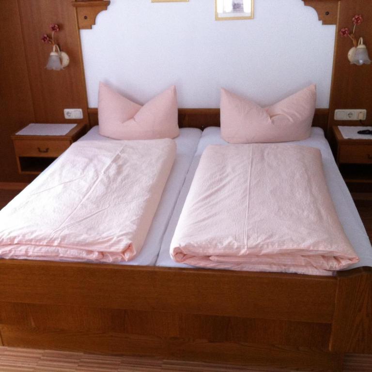 Haus Marcell - Doppelzimmer mit Balkon - 1