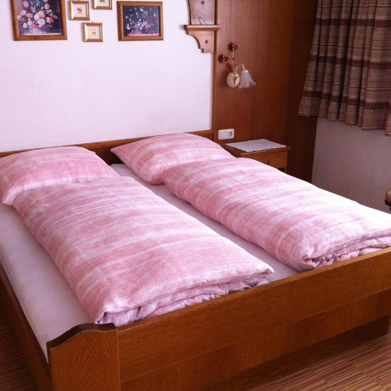 Haus Marcell - Doppelzimmer mit Balkon - 3
