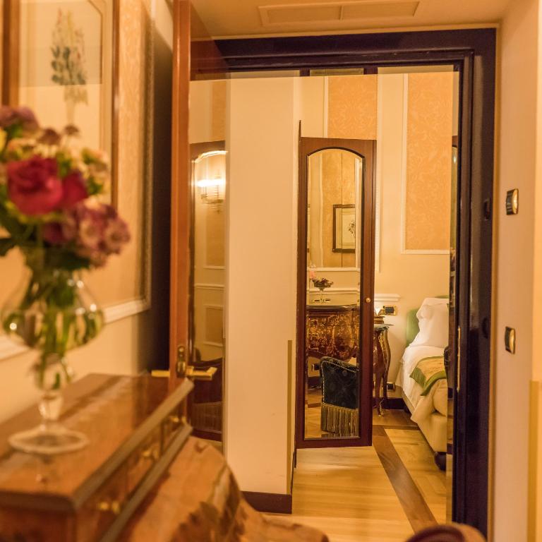 Hotel Bernini Palace - Family Room - 4