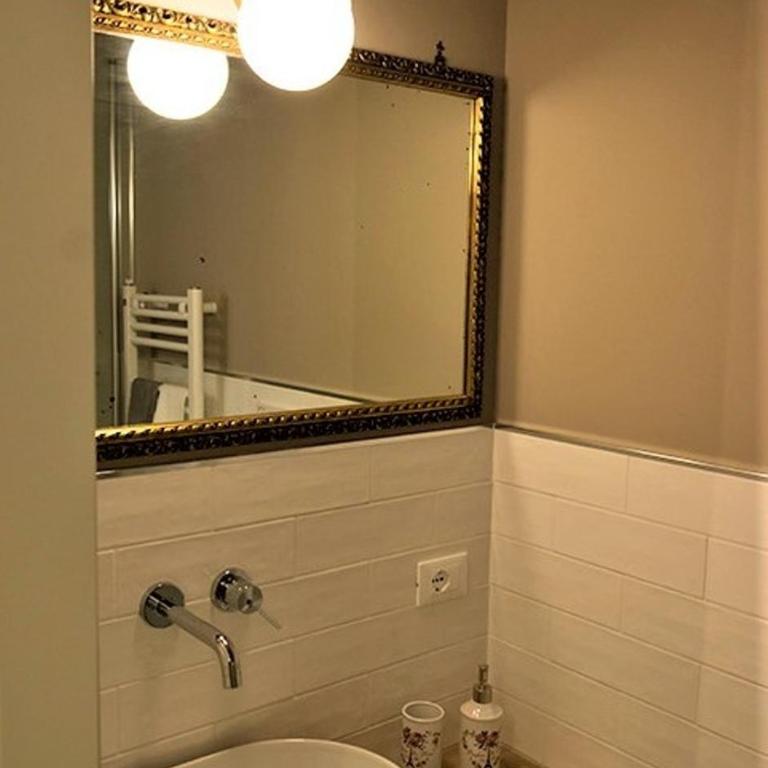 St. Peter's Luxury Rooms - Camera Matrimoniale Deluxe con Doccia - 5