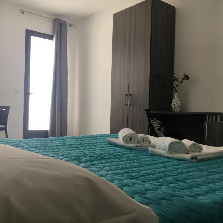 B&B Costa Azzurra - Deluxe Quadruple Room - 23