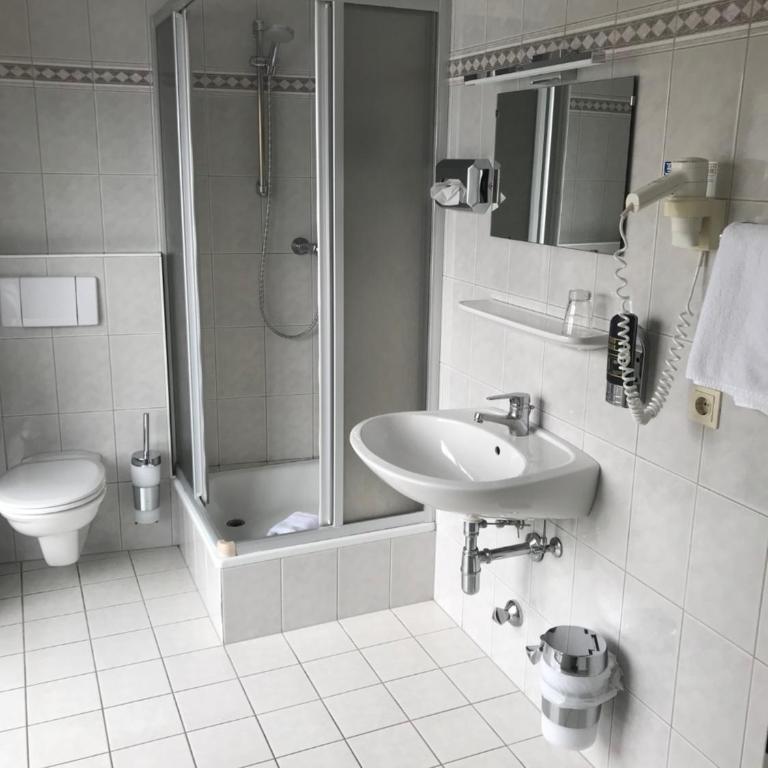Gasthof zur Post - Single Room with Balcony - 3