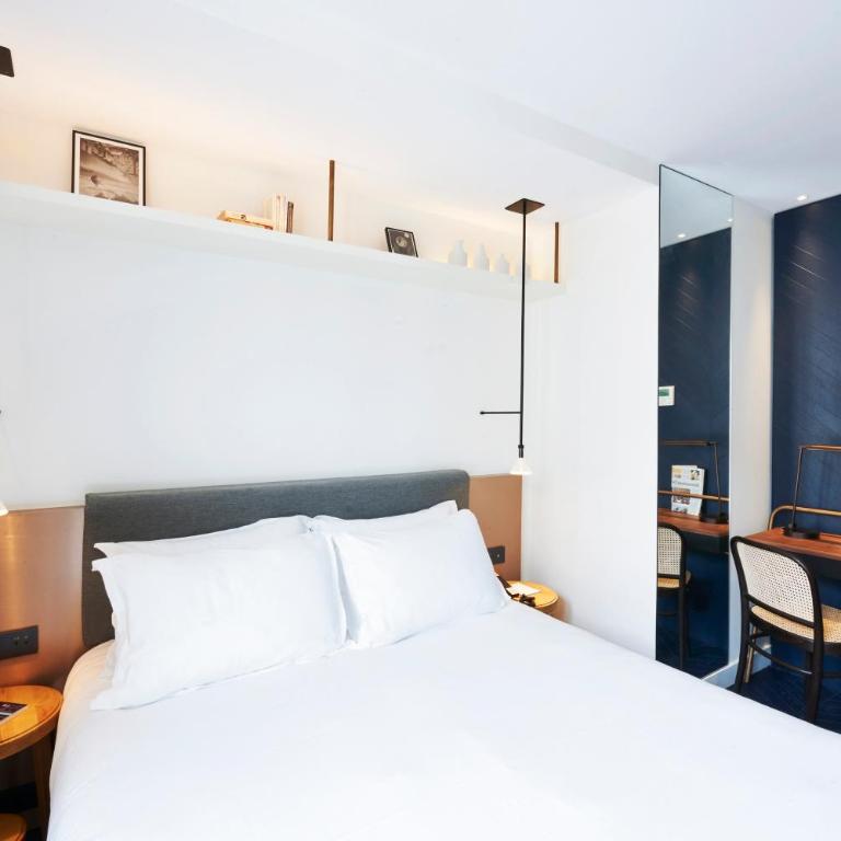 Perpetual Elysée Montaigne - Superior Double Room - 1