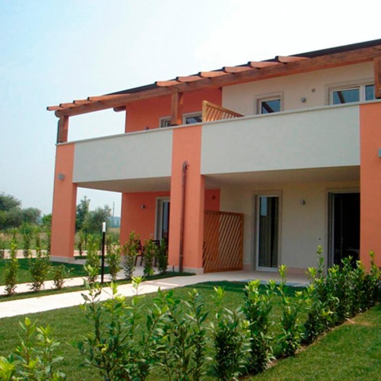 La Fattoria Apartments - Comfort One-Bedroom Apartment with Terrace and Frontal Lake View - 8