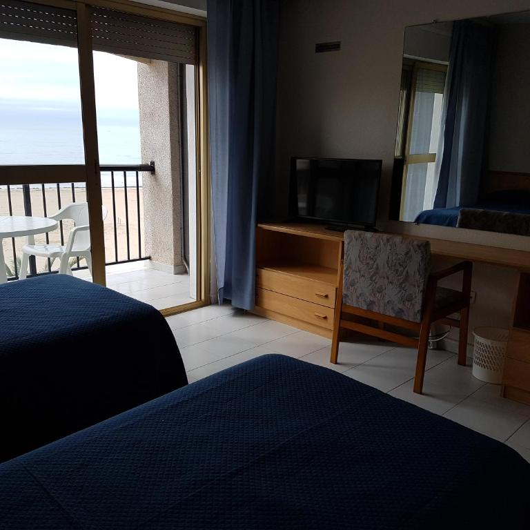 Hotel Neptuno - Habitación Doble con vistas al mar - 2 camas - 7