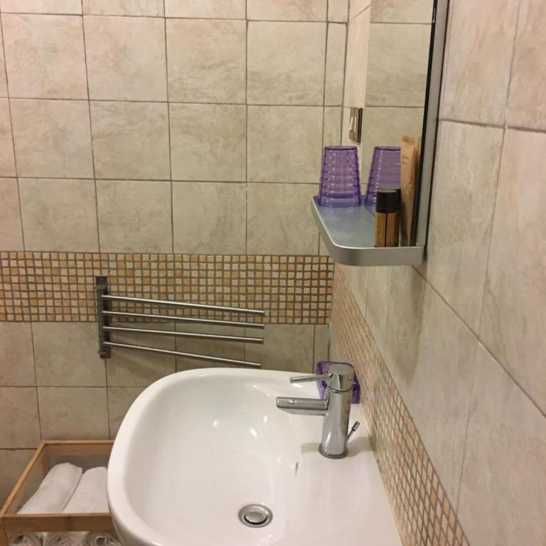 Domum Vaticani - Camera Tripla con Bagno Privato - 15