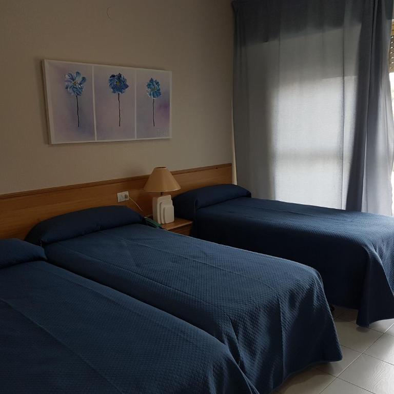 Hotel Neptuno - Habitación Triple con balcón - 3