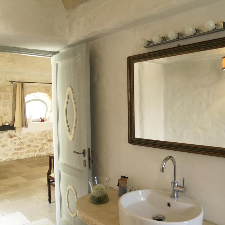Masseria Camarda - Suite King con Vista Piscina - 3