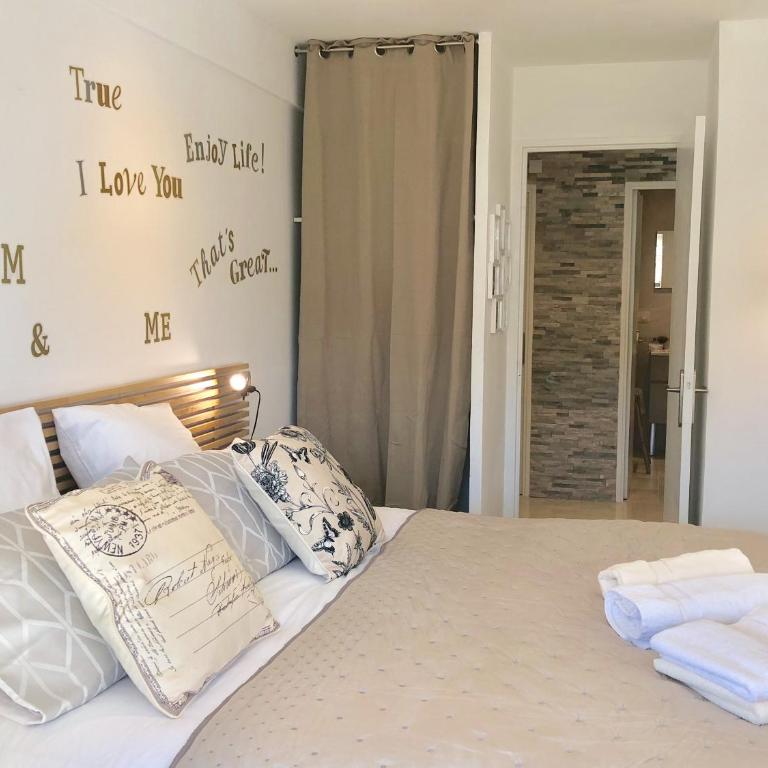 Cosy Lumineux 1 Chambre Calme Central-Terrasse 10 minutes Palais 5 min Centre - Appartement avec Terrasse - 17