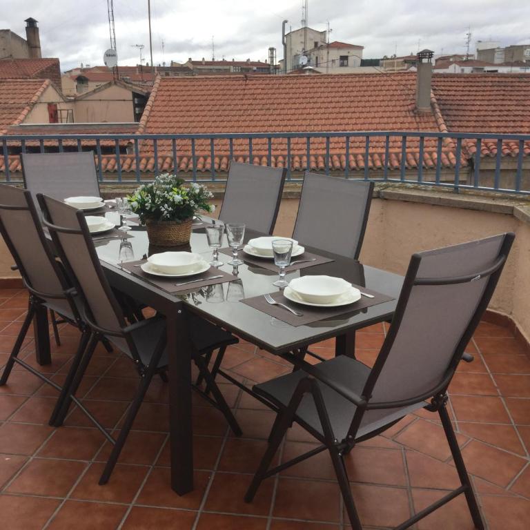 Apartamentos Azafranal-PARKING GRATIS- - Apartamento Deluxe - 3