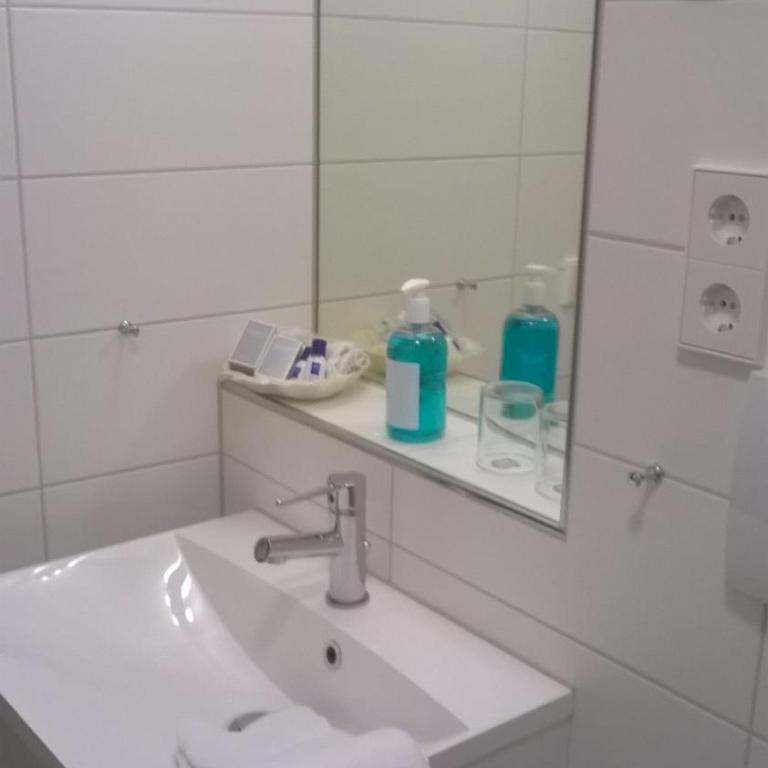 Hotel Alte Post - Budget Zweibettzimmer - 1