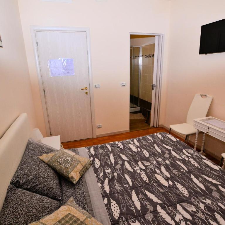 Affittacamere Lidiya - Camera Matrimoniale con Bagno Privato - 18