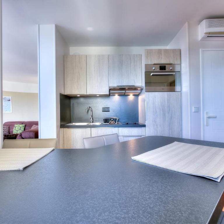 Penthouse vue mer avec Rooftop,Jacuzzi,et parking privé - Appartement - Vue sur Mer - 24