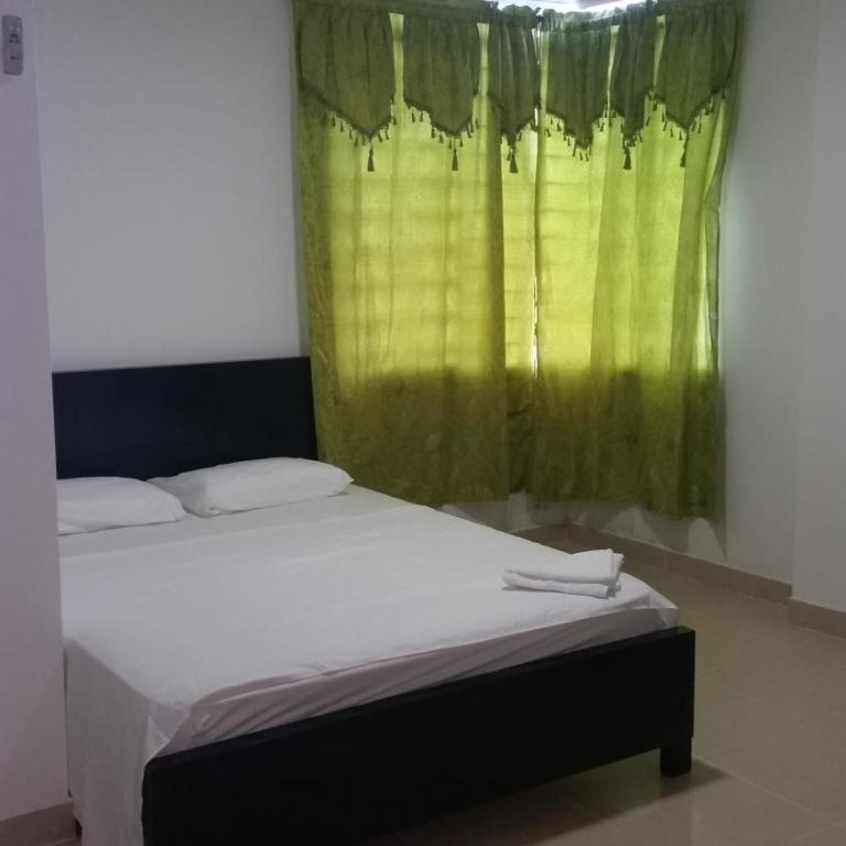 Hostal Apartamentos Delgado - Habitación Doble con baño privado - 1
