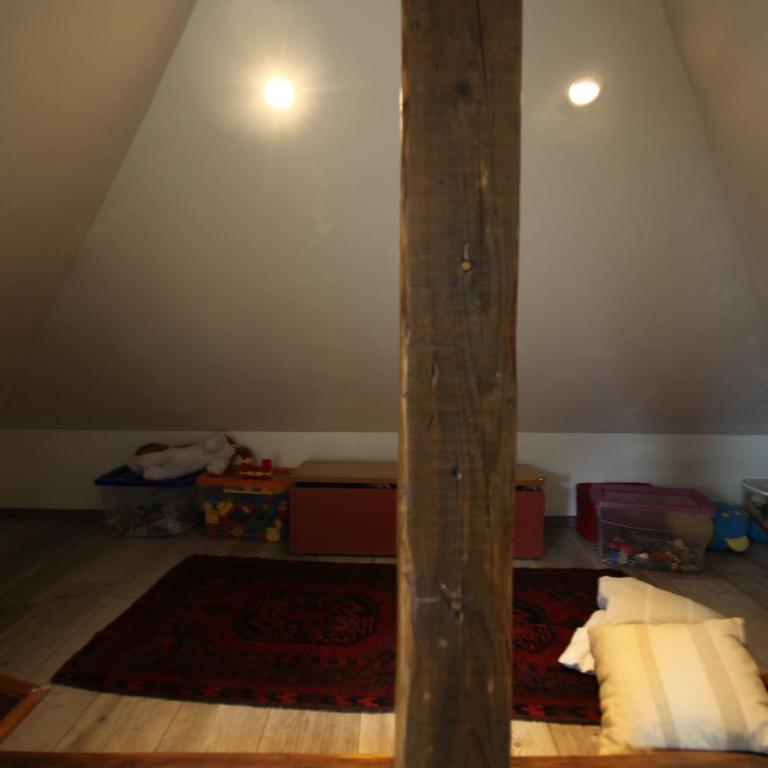 Aulouison Maison spacieuse et paisible de 200 m2, à proximité du Parlement européen - Maison de Vacances - 49