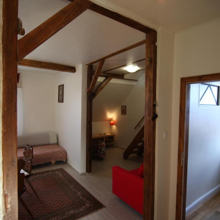 Aulouison Maison spacieuse et paisible de 200 m2, à proximité du Parlement européen - Maison de Vacances - 47