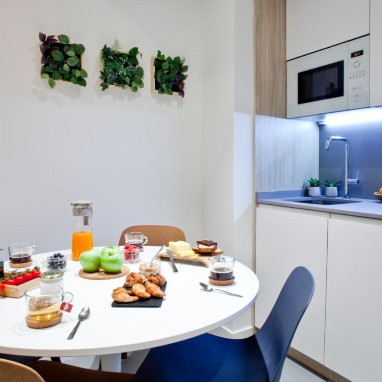 Bilbao Centric Apartments - Two-Bedroom Apartment - 15