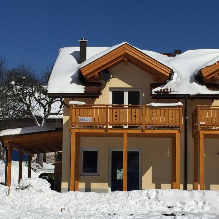 Berghaus Christel - bij skilift - grote tuin met bergbeek - Ferienhaus mit 3 Schlafzimmern - 7