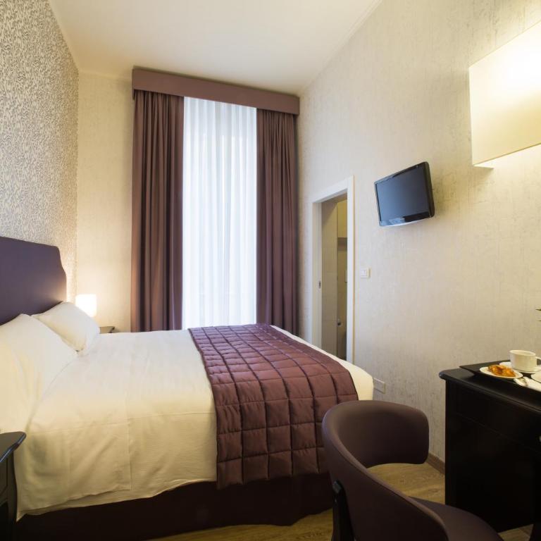 Hotel Montreal - Comfort Deluxe Double or Twin Room - 10