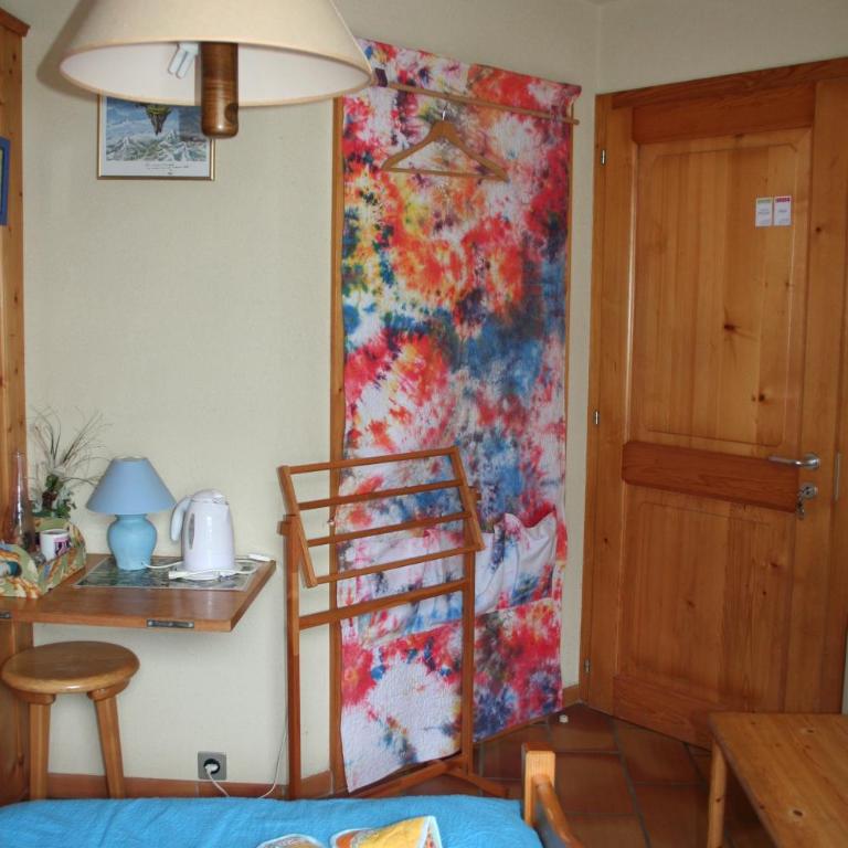 BnB Claudy et Elizabeth Michellod-Dutheil - Einzelzimmer mit Gemeinschaftsbad - 8