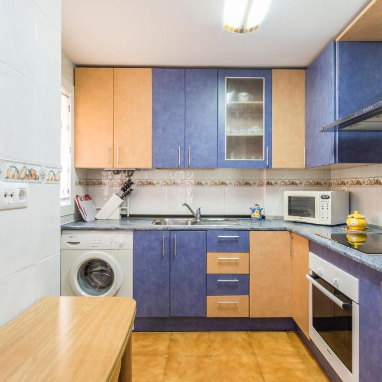 Apartamento Alaska 800 m de la Playa Parking Privado - Apartamento de 3 dormitorios - 18