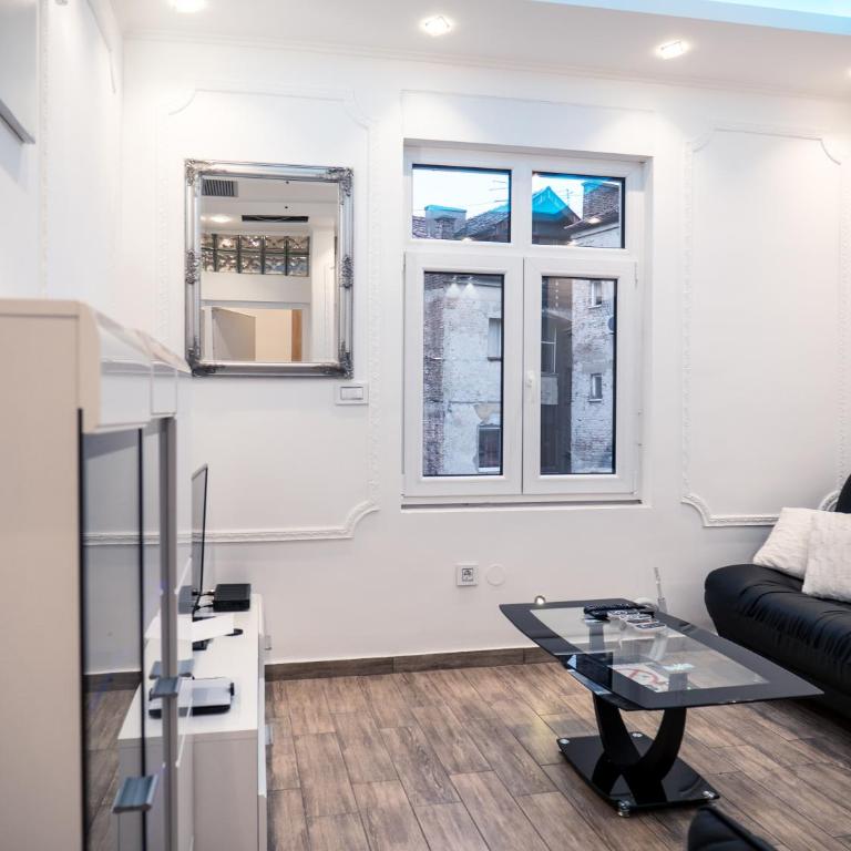 Centrally Located Relaxing Place - Superior Apartman - 11