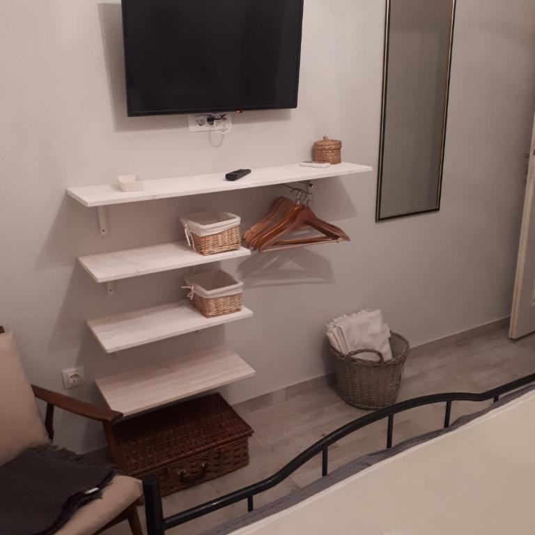 House Grabic - Dvokrevetna Soba s Bračnim Krevetom, Sopstvenim Kupatilom i Pogledom na Vrt - 11