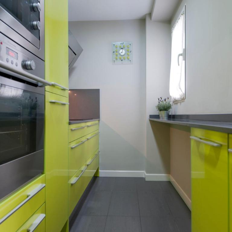 Apartamento Plaza de Castilla II - Urbano con Estilo y Funcional - Apartment - 15