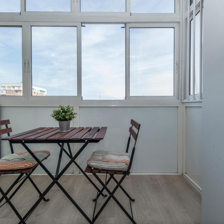 Apartamento Plaza de Castilla II - Urbano con Estilo y Funcional - Apartment - 5