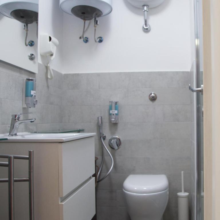 Scugnizzo Apartment - One-Bedroom House - 8
